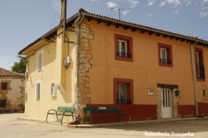La imagen tiene un atributo ALT vacío; su nombre de archivo es Foto-pueblo-Rebolledo-Traspe%C3%B1a-300x200.png